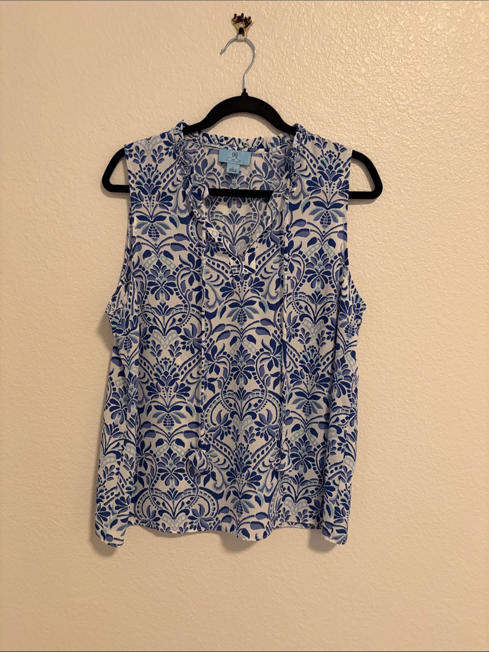 CeCe Blue & White Ruffle-Trim Printed Sleeveless Camisole